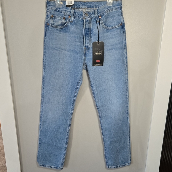 Levi's Original 501 Button Fly Ladies Size 29 Light Wash Denim Jeans - NEW - Picture 2 of 15